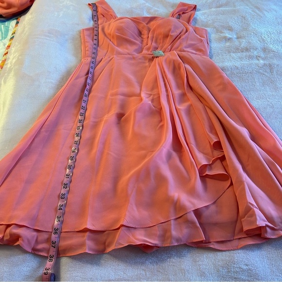NWOT coral sleeveless formal dress with sheer jacket rhinestone brooch size 10 - Picture 10 of 11
